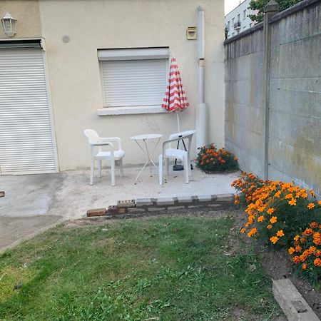 Studio Fond De Jardin Палезо Екстериор снимка