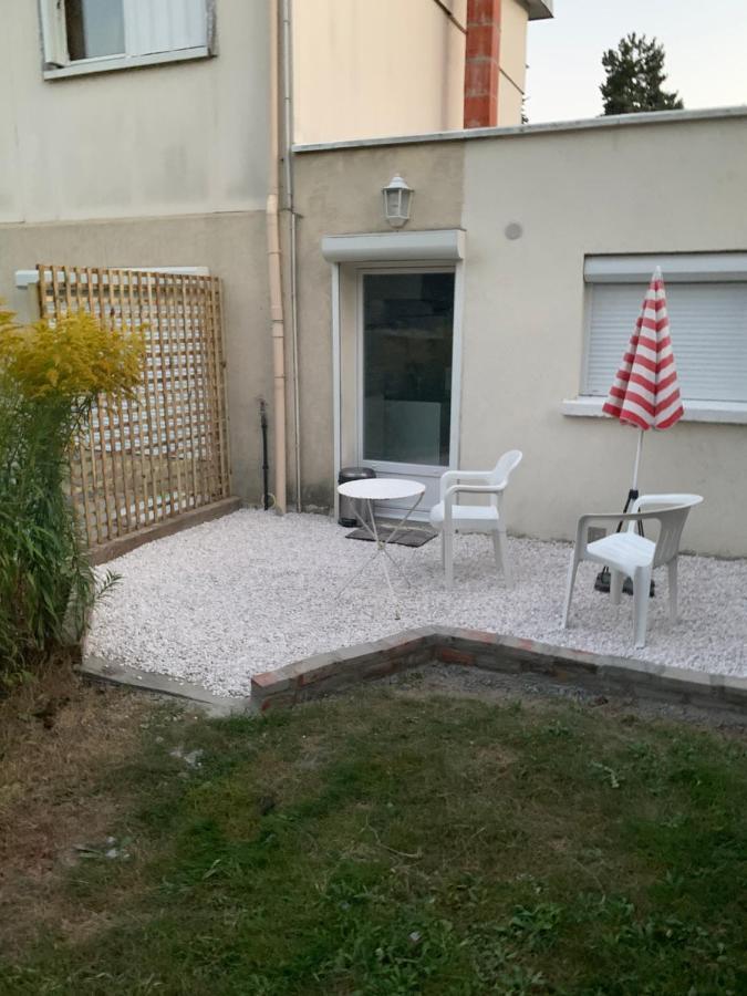 Studio Fond De Jardin Палезо Екстериор снимка